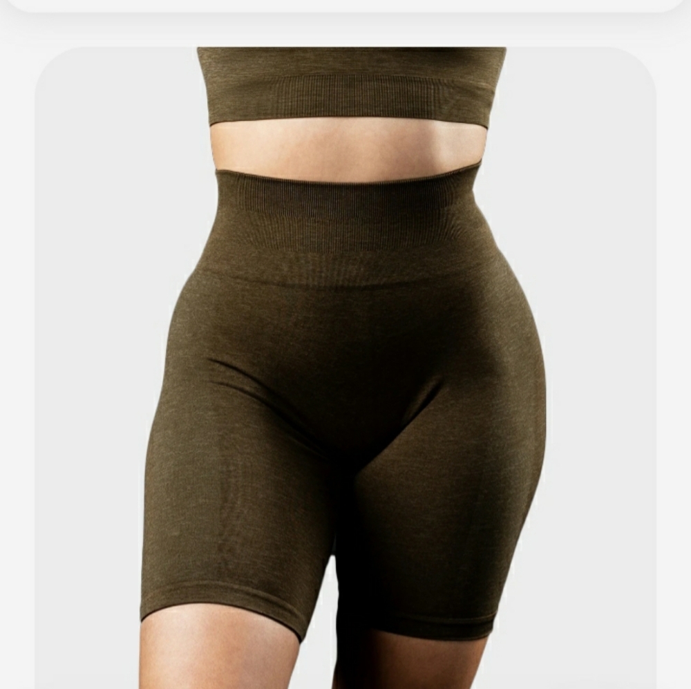 amplify biker short